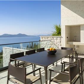 Luxury 5-Bedroom Sea-View Villa with Heated Infinity Pool in Orasac near Dubrovnik – Sleeps 10